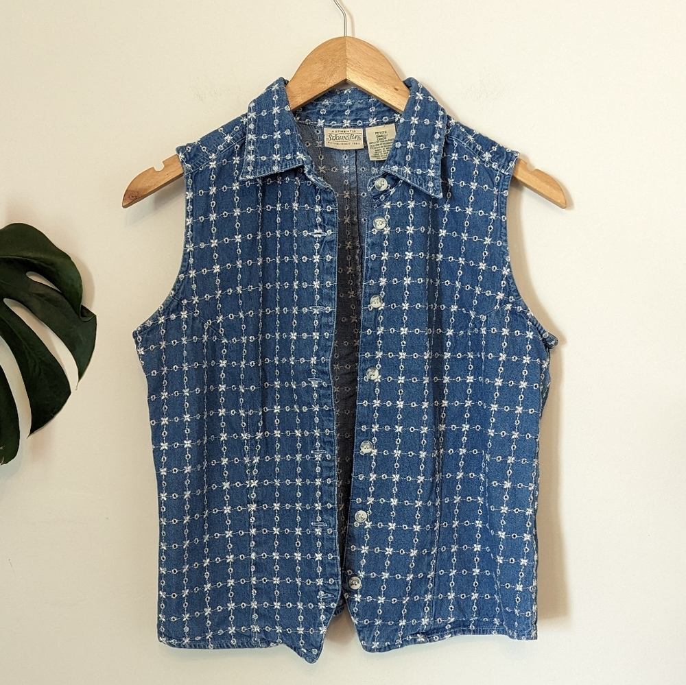 St. John's Bay Blue Sleeveless Button-Front Denim Top